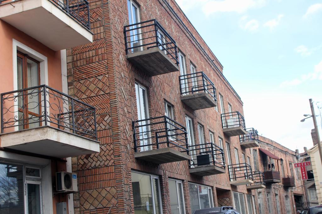 Old Tbilisi Trio Apartments Ruang foto