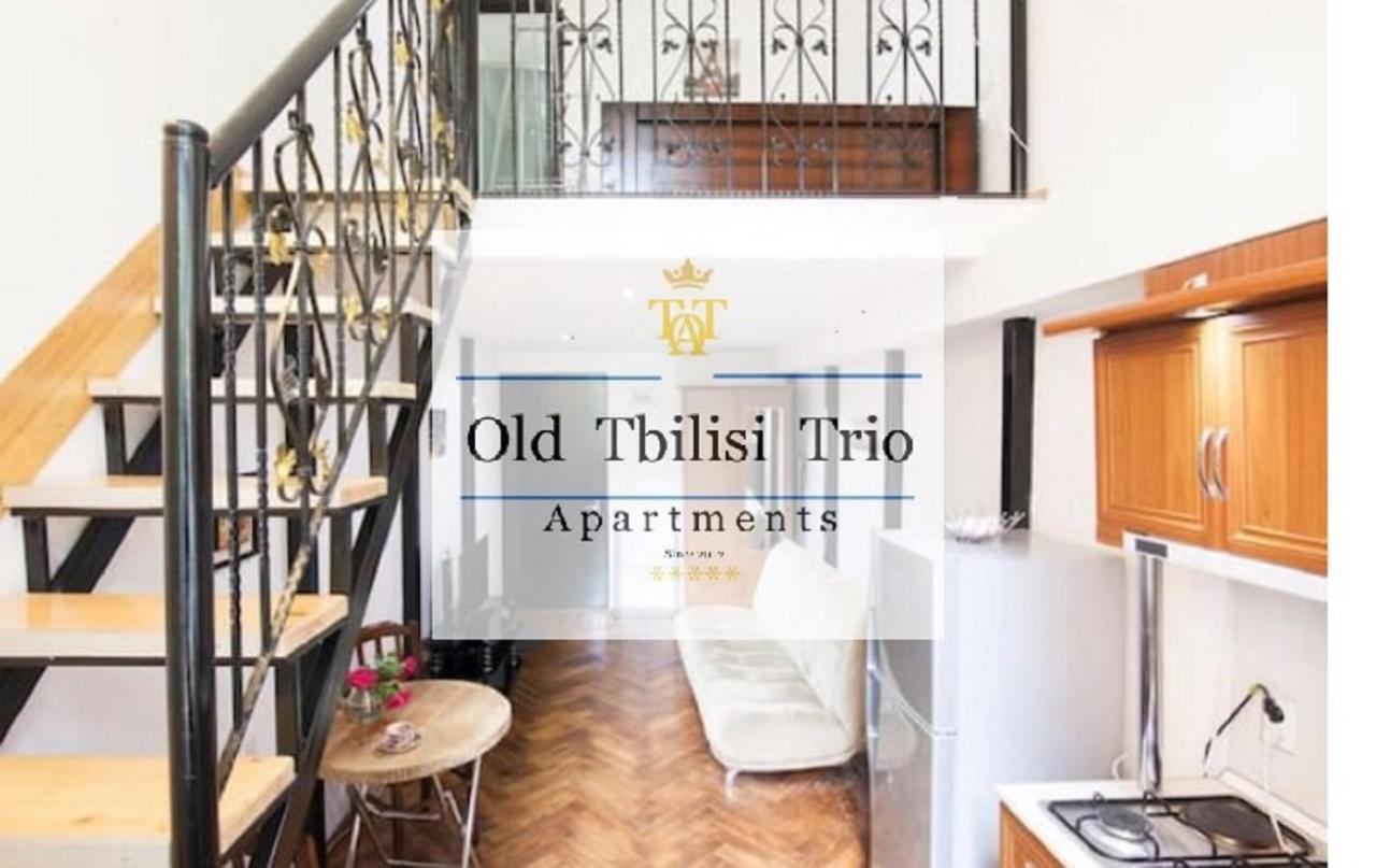 Old Tbilisi Trio Apartments Ruang foto