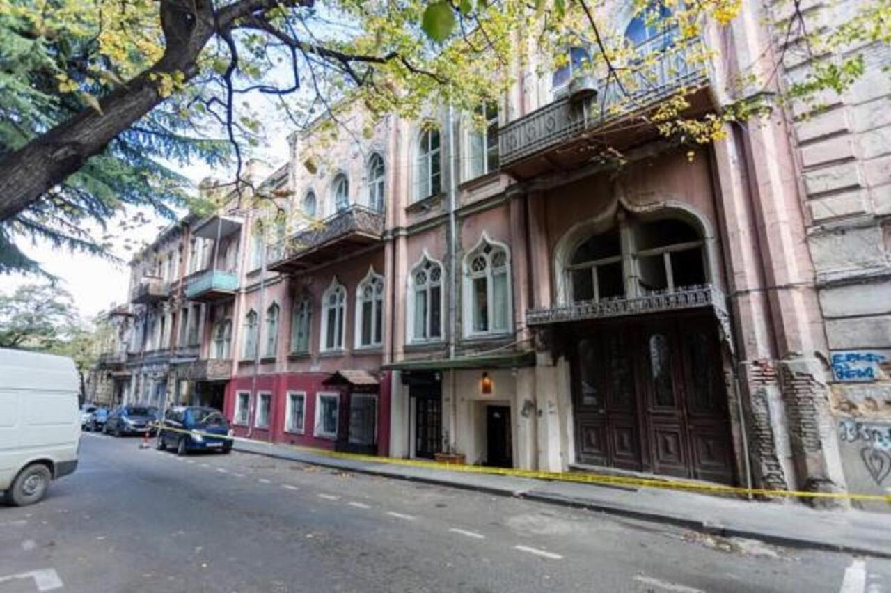 Old Tbilisi Trio Apartments Bagian luar foto